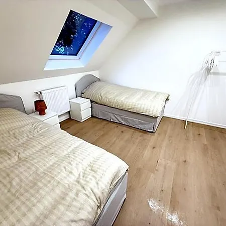 Ferienhaus Modernes Haus Für 10 Gäste Mit 5 Schlafzimmern *